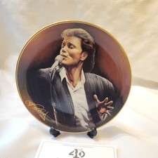 COLLECTABLE PLATE  CLIFF RICHARD  40 GLORIOUS YEARS - 8 Inch