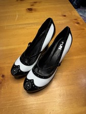 Fun.com Black & White Mary