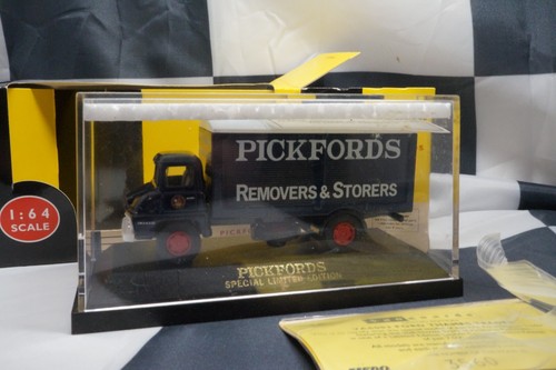 Lledo vanguards ford thames - -,