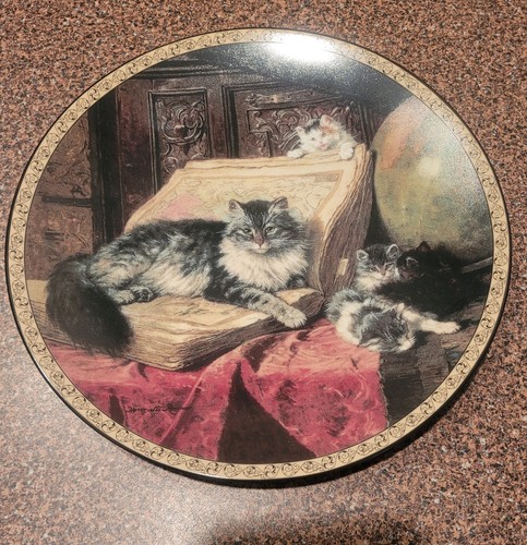 Ceramic collectible plate - , w/