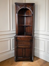 An Old Charm Style Oak Full