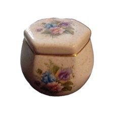 Kernewek Pottery Floral Design