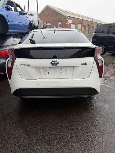 Toyota prius 2018 zvw50 - prius,