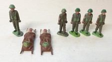 KENTOYS AND SIMILAR VINTAGE PLASTIC STRETCHER PARTY FIGURES, 54mm SCALE