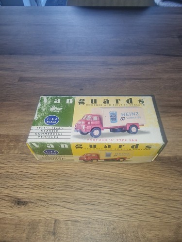 Va8000 boxed vanguards england - boxed,