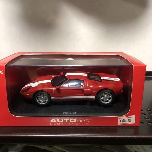 Autoart ford 2004 - 2004, red
