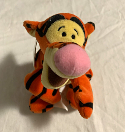 Disney store tigger - tigger, winnie