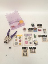 We R Memory Keepers Crop-A-Dile Hole Punch and Eyelet Setter with Accessories