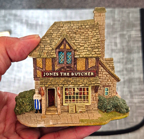 Lilliput lane village shops - lilliput,