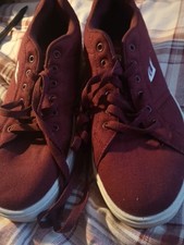 Men's EVERLAST  Size 9  Pumps With Laces Good Condition