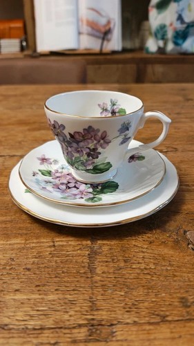 Vintage duchess violets bone - duchess,
