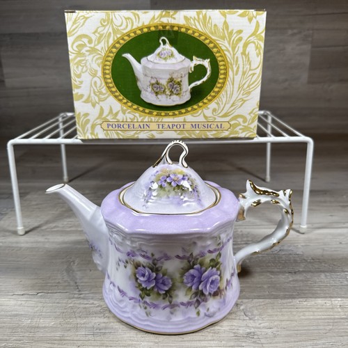 Cracker barrel musical - musical, teapot