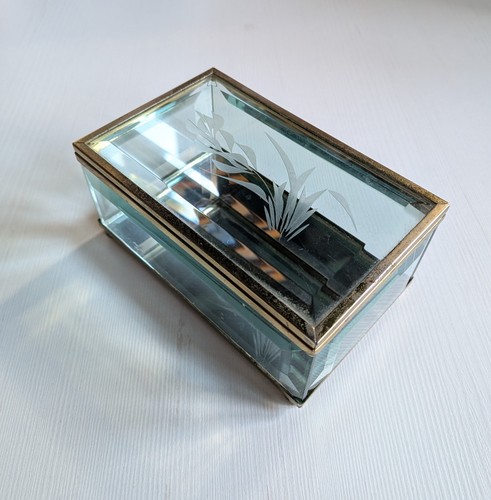 Vintage beveled glass trinket - vintage,