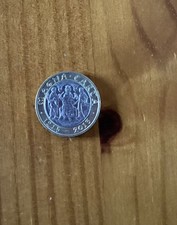 £2 coin Magna Carta circulated.