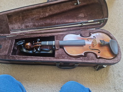 Stentor size violin with - 3/4,