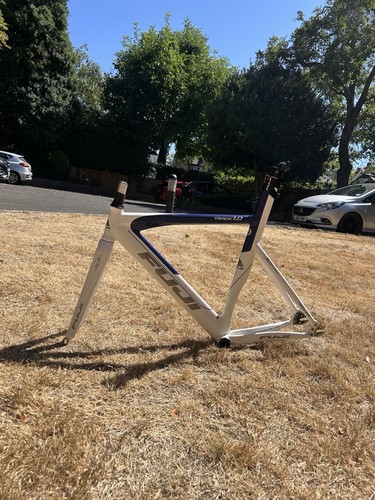 2011 fuji track frameset - fuji,