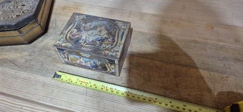 Vintage kemps biscuit - kemps, tin