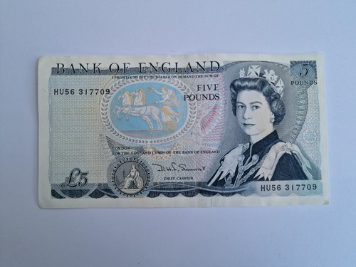Bank england five pound - of,