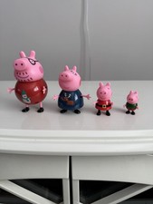 Peppa Pig Figure Family Christmas Jumper Toy Figure Bundle Mummy Daddy & George