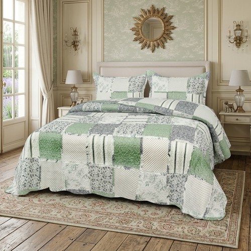 Quilted patchwork bedspread - quilted,