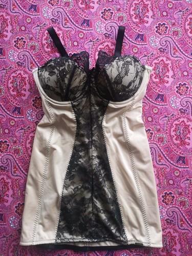 Charnos hourglass body - charnos,