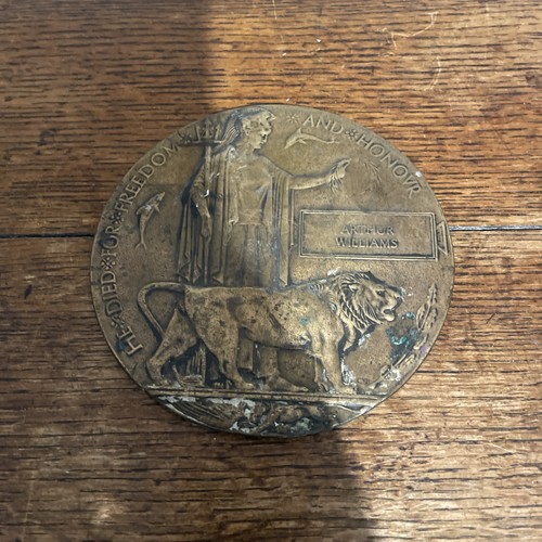 Ww1 bronze memorial - ww1,