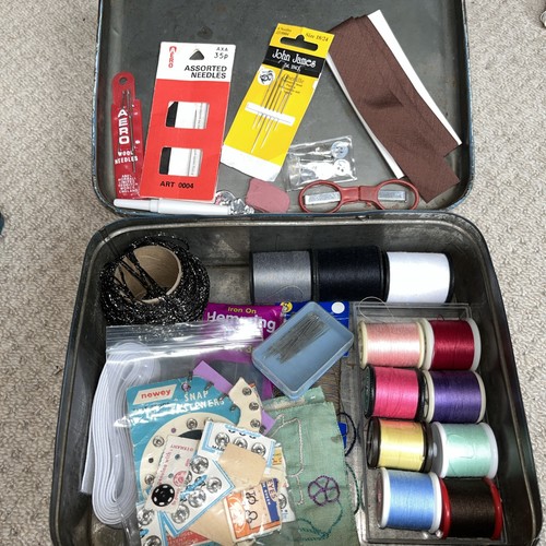 Gave tin with sewing - gave,