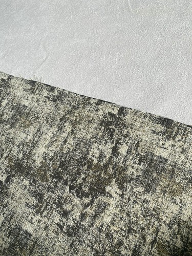 Remnants off white - off,