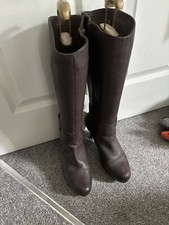 Women’s Legroom Zip Up Boots