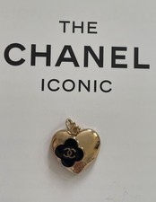 Chanel Paris Gold & Black Heart CC Charm /zip pull /single button part