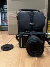 Panasonic LUMIX DMC-GF1 w/