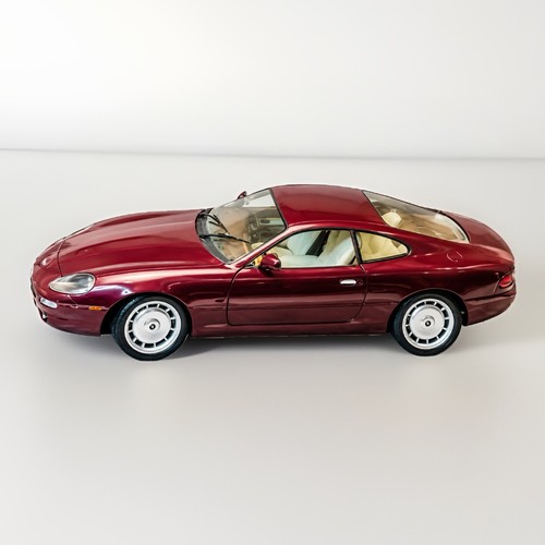 Aston martin db7 diecast model - diecast,
