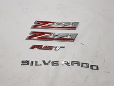 Chevrolet Silverado 2023 Badge