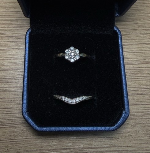 Samuel 9ct yellow gold - 9ct,