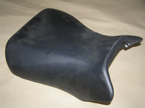 Suzuki 650s driver seat - 650s, driver's