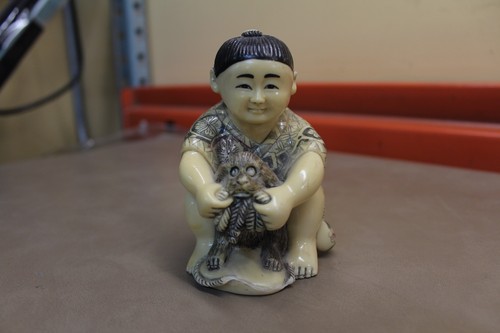 Japanese netsuke woman - netsuke, and