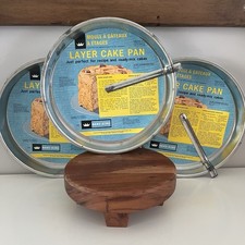 VTG 9" Set of 3 Tin Bake King