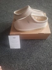 Uggs Tasman Size 6