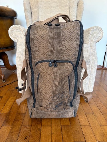 Kipling duffle suitcase - duffle, on