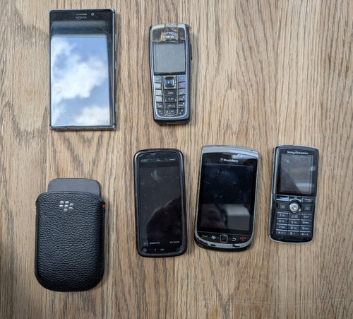 Sony ericsson blackberry nokia - sony,