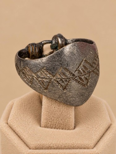 Extremely ancient ring viking - extremely,