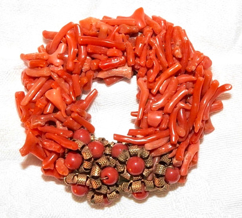 Miriam haskell brooch - haskell,