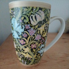 William Morris, Golden Lily Black, Porcelain mug.