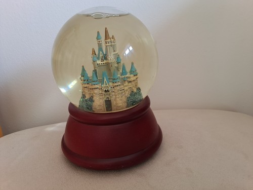 Walt disney world cinderella - walt,