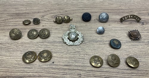 Bundle military buttons royal - bundle,