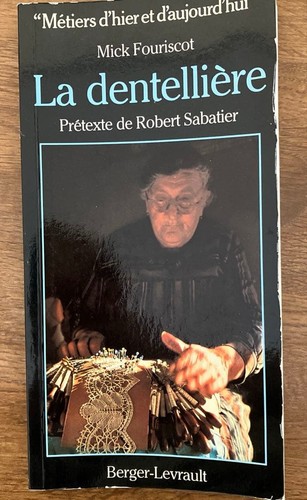 Bobbin lace makers - bobbin,