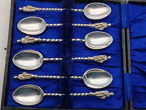 Good antique set apostle - of, 6