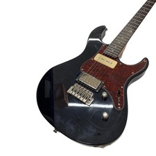 Yamaha PAC611VFM Pacifica