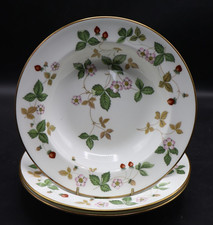 Wedgwood Wild Strawberry 20cm