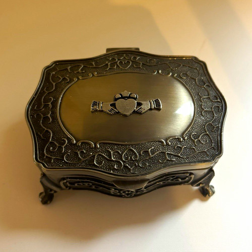 Mullingar pewter claddagh - mullingar,